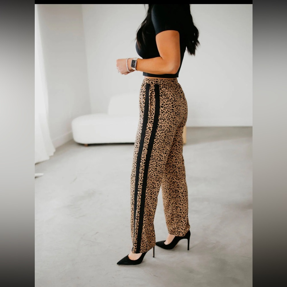 ANNIEWEAR Ziggy Pull On Track Pants Leopard Side Pockets Womens Size XL - Picture 2 of 12